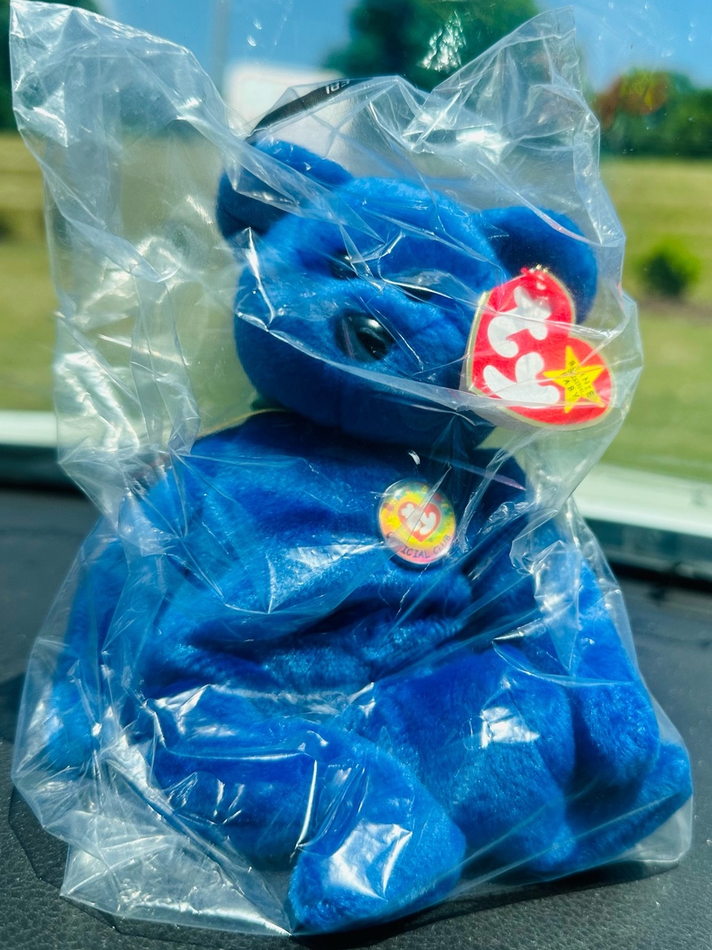 Ty Clubby Blue Beanie Baby Plush Bear with Heart Tag - Series 01 - 7/7/98